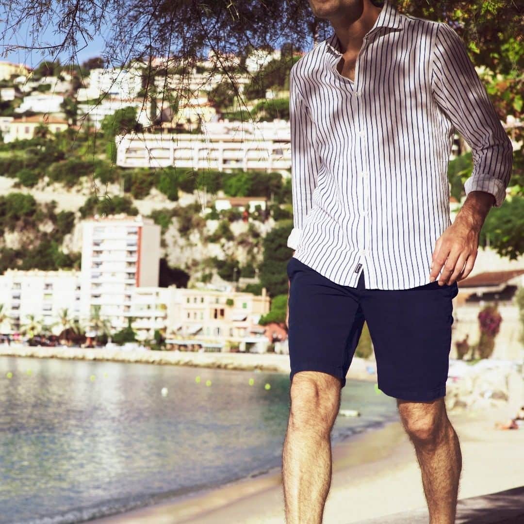 ファッソナブルさんのインスタグラム写真 - (ファッソナブルInstagram)「Get ready for summer with our range of striped shirts, the perfect piece to give any outfit a sophisticated edge. #Façonnable #FrenchRiviera #SpringSummer19 #Shirts #SaintRaphaël」7月18日 1時30分 - faconnable