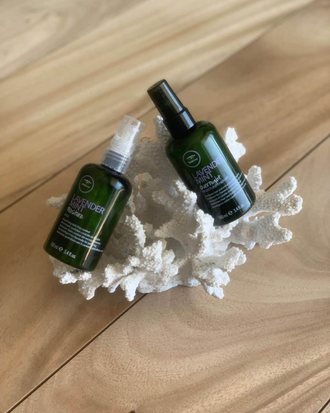 リンゼイ・ジャコベリスさんのインスタグラム写真 - (リンゼイ・ジャコベリスInstagram)「Self care starts with SELF...and here is a chance to win a fun @paulmitchell care package from the new @teatreehaircare line.  How to Win... 1. Follow me  2. Follow @teatreehaircare  3. Comment below and tag 3 friends  Winner will be picked July 22nd」7月18日 1時51分 - lindseyjacobellis