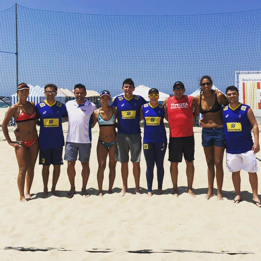 のインスタグラム：「#Espinho4star Main draw starts tomorrow! We practiced with Rebecca and Ana Patricia 🇧🇷 a day before the tournament. Obrigada girls and staffs 🙏🏽❤️ Do our best 🇯🇵🔥 . 明日からエスピーニョ4スターのメインドロー始まります！試合前日にブラジルと練習しました！明日から頑張ります🇯🇵🔥 . ていうかみんなデカイな！わたし身長176なんですけど…🤭 #beachvolleyball #fivb #espinho #portugal #japan」