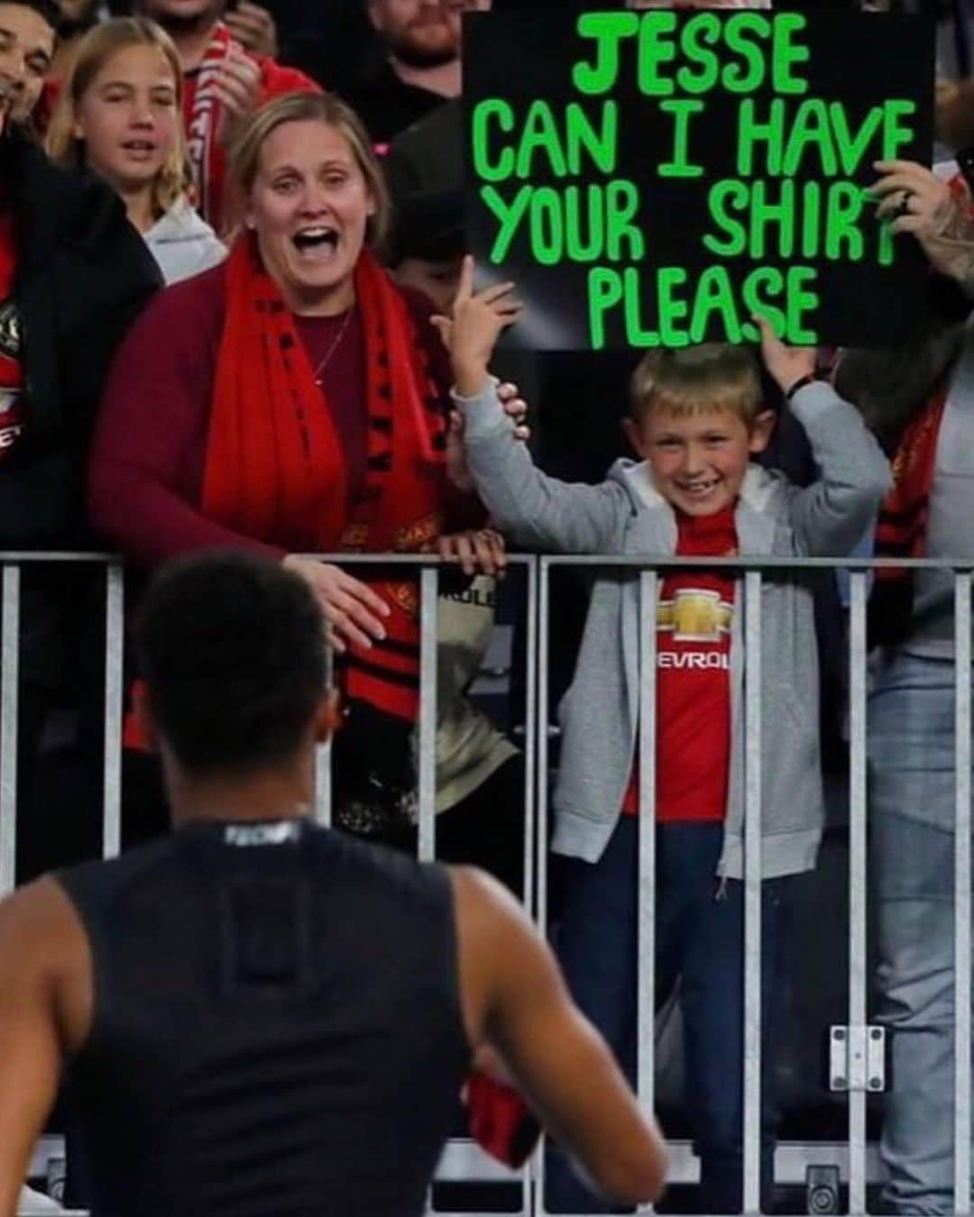 マンチェスター・ユナイテッドさんのインスタグラム写真 - (マンチェスター・ユナイテッドInstagram)「Ask and you shall receive 😊👉 #MUFC #MUTOUR 📸: @JesseLingard」7月18日 3時10分 - manchesterunited
