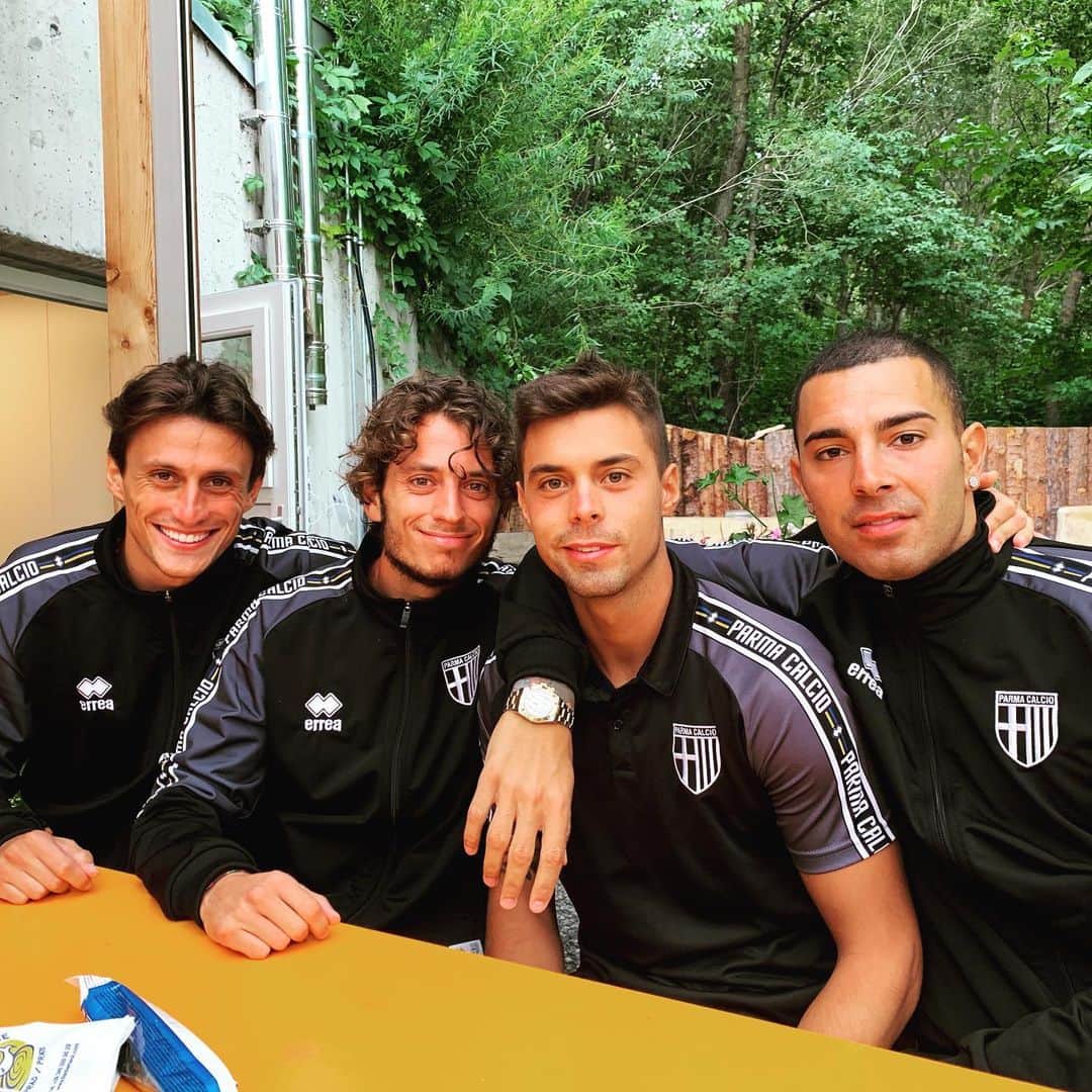 ルイージ・セーペのインスタグラム：「finalmente insieme... @jacopodezi6 @al.grassi @robertoingleseofficial」
