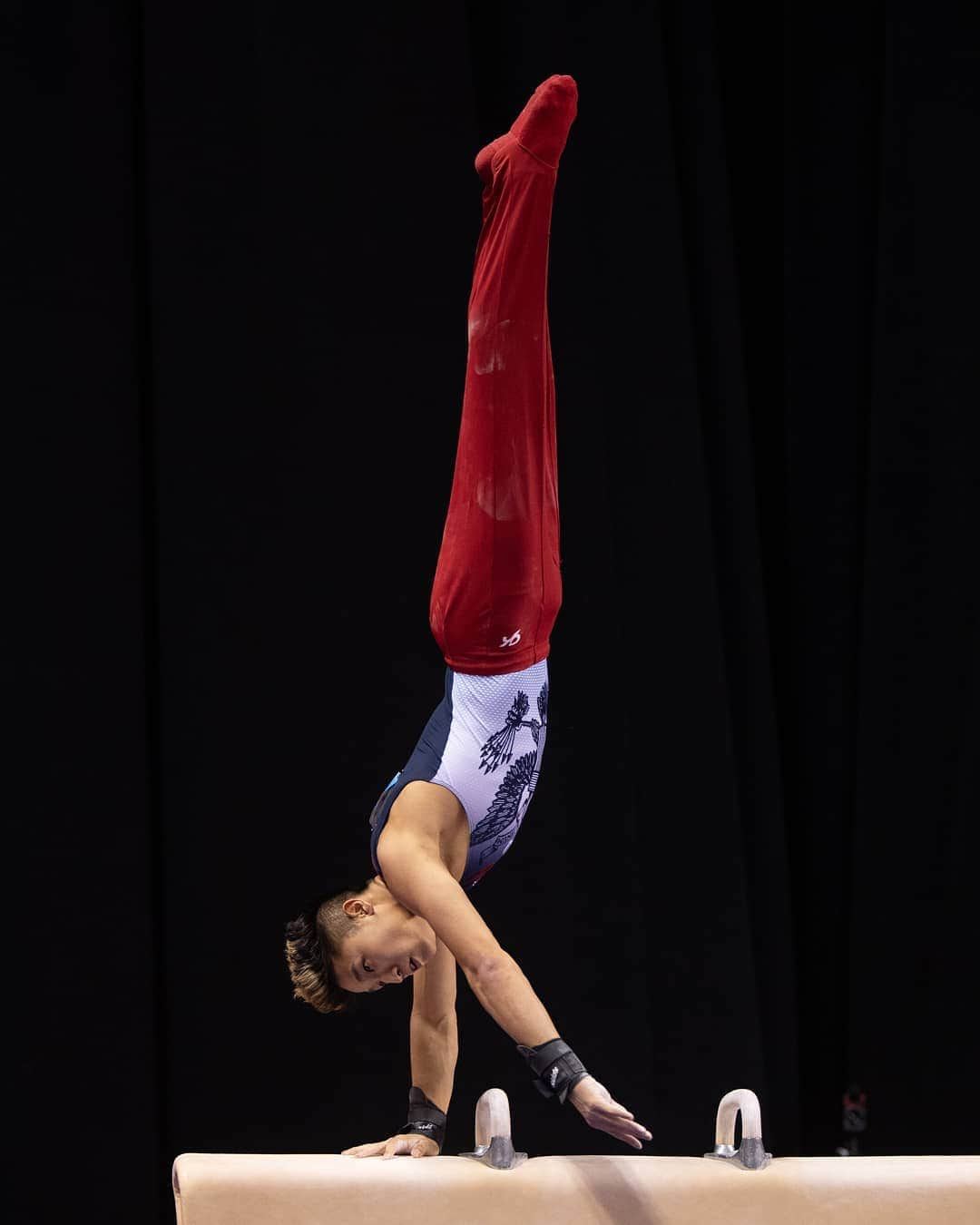 Inside Gymnasticsさんのインスタグラム写真 - (Inside GymnasticsInstagram)「Things are heating up!!! 🔥💪🔥Who will win??? Make your men's U.S. Championships podium predictions now!!! 🇺🇸🇺🇸🇺🇸 #mensgymnastics #champions #championships #gymnastics #athletes #superstars」7月18日 3時34分 - insidegym