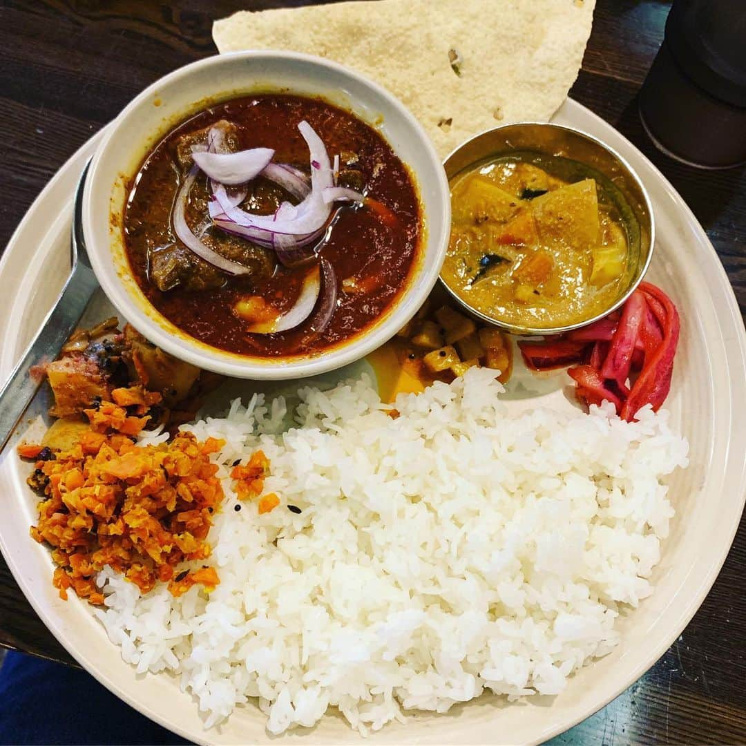 黒沢薫さんのインスタグラム写真 - (黒沢薫Instagram)「#lunch #curry #pork #vegetables #yummy #spicy #power #music #soul #rb #singer #lovelife  #instafood #ハードコアカレーシンガー」7月18日 13時09分 - kaorukurosawa_lovelife