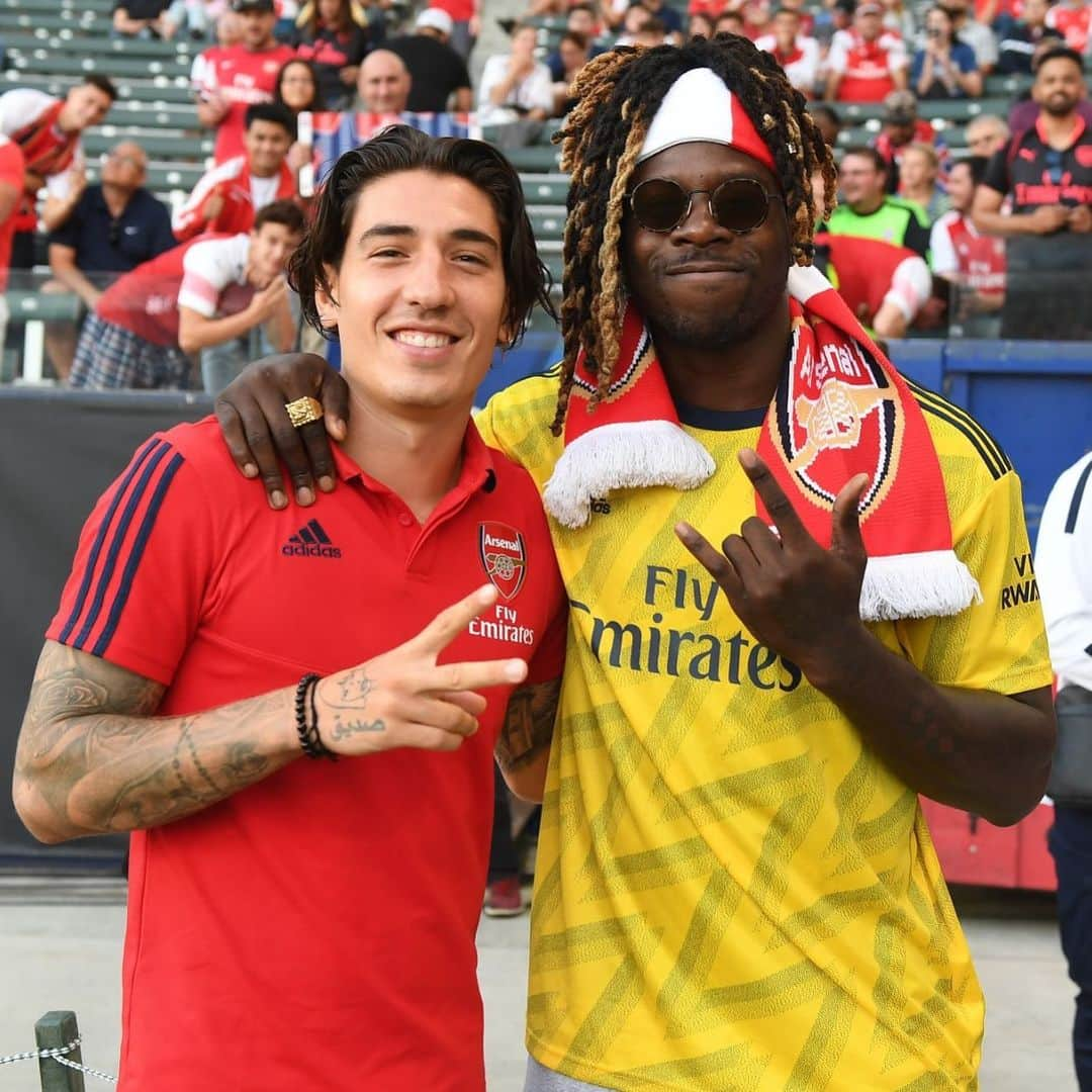 アーセナルFCさんのインスタグラム写真 - (アーセナルFCInstagram)「All. The. Sauce. 😎 Thanks for coming by to represent, Jay 👊#Arsenal #AFC #Jaytrain #JayAjayi #Bellerin #HectorBellerin #ArsenalinUSA #LosAngeles」7月18日 13時03分 - arsenal