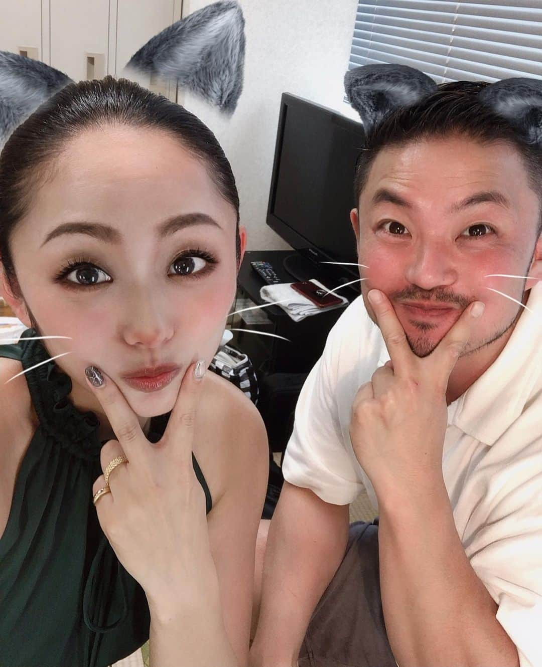 安藤美姫さんのインスタグラム写真 - (安藤美姫Instagram)「My make up artist Nobu-chan💕😁✨✨✨ ノブさん今回もありがとうございました😊💕✨✨✨ ノブさんに会うと本当いっぱい笑う😂😂😂 んでもって顔ね!!!🤣🤣🤣😂😂😂 大好きなノブさんとの出会いに感謝です😌😌😌 #出会いに感謝 #ヘアメイク #makeupartist #tokyo」7月18日 13時27分 - miki_m_ando0403