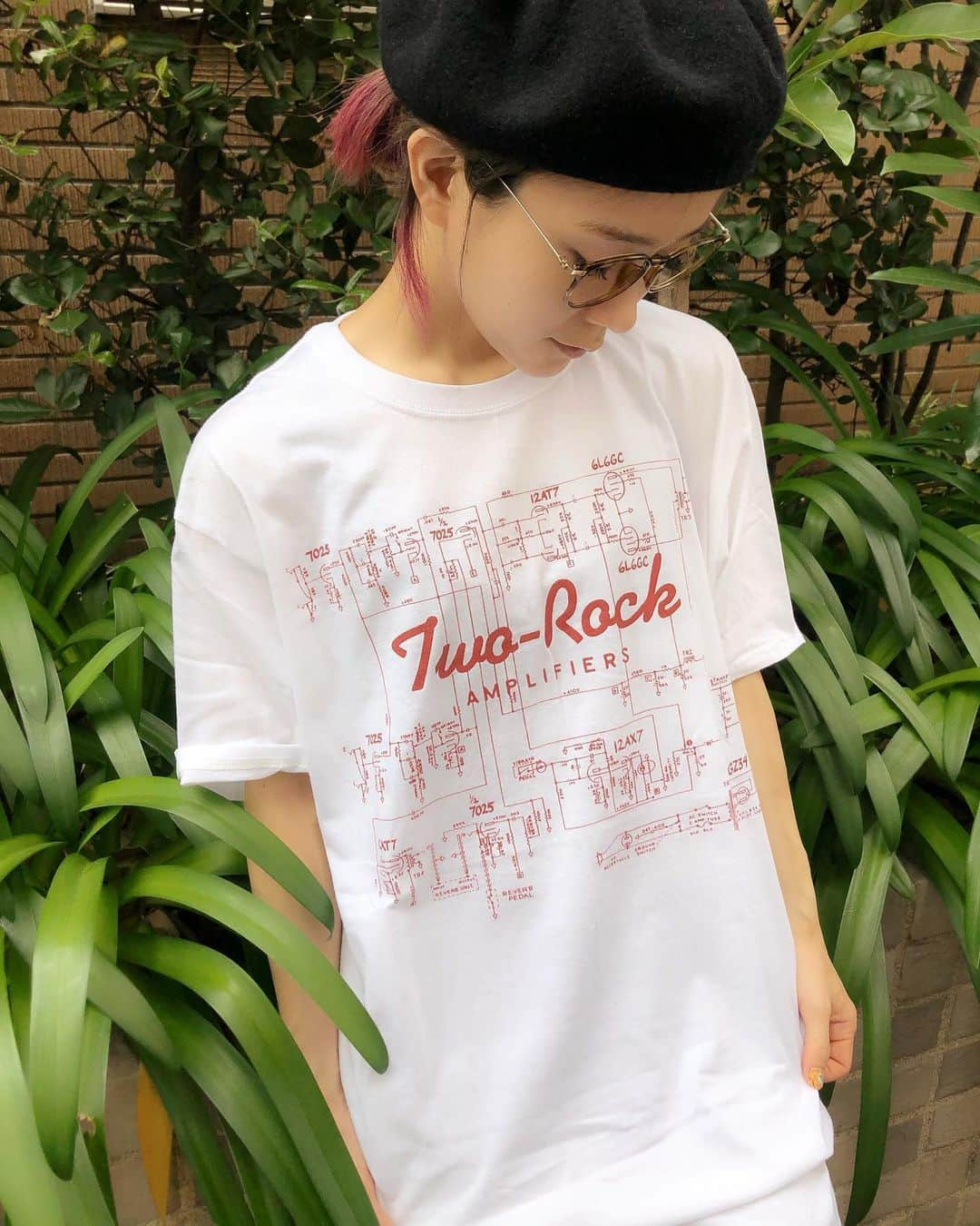 森恵さんのインスタグラム写真 - (森恵Instagram)「いつもライブで使ってるTwo-RockのTシャツ！かっこ可愛い！！ Lサイズがいい感じ♪ Two-Rockギターアンプはバンドツアーではガンガン使ってる。 甘くて芯のある音が心地いい。 福岡ライブにも勿論持って行くからねー！！ #7月20日 #福岡 #イムズホール #バンドツアー #チケット有り！ #tworock #amp #ギターアンプ」7月18日 13時53分 - morimegumi_official