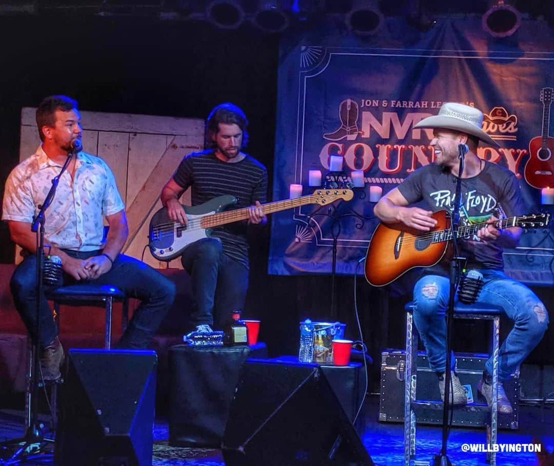 シカゴ・カブスさんのインスタグラム写真 - (シカゴ・カブスInstagram)「Tonight was a honky-tonk time! The Fourth Annual #NVRQT Goes Country raised nearly $600K for pediatric cancer research. 🎶 🤠 📸: @willbyington」7月18日 13時56分 - cubs