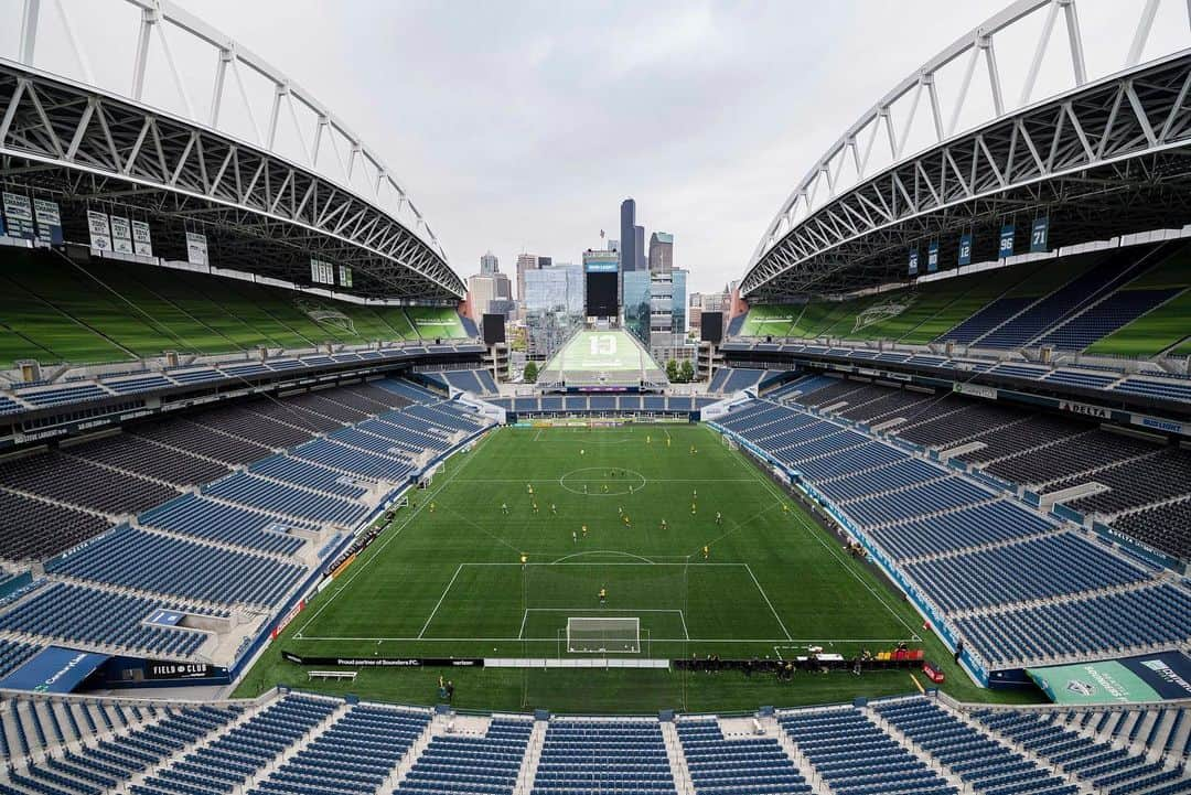 ボルシア・ドルトムントさんのインスタグラム写真 - (ボルシア・ドルトムントInstagram)「⚽️ @soundersfc ⁉️ We are coming ❗️ #matchday #sfcbvb #bvbusa #bvb #usa #borussiadortmund #seattlesounders」7月18日 6時24分 - bvb09