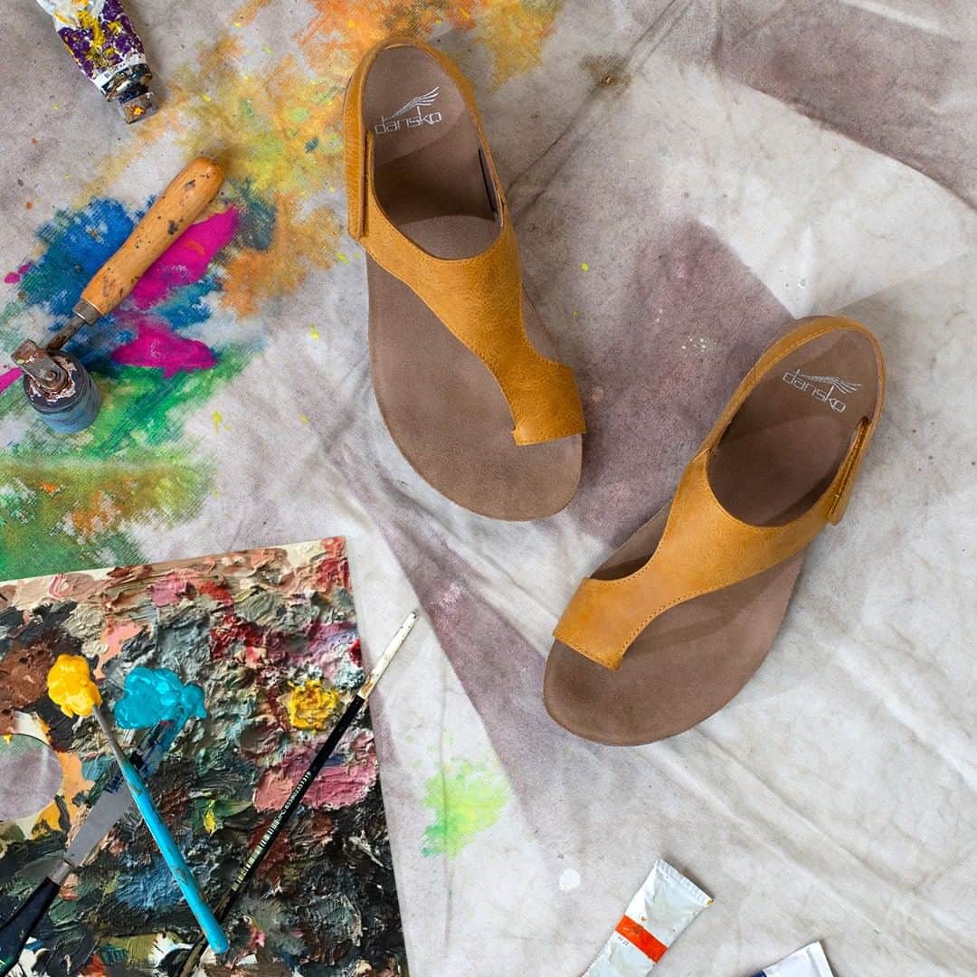 ダンスコのインスタグラム：「Did you miss it? Check out our previous post to see how you can enter to win new Dansko shoes!」
