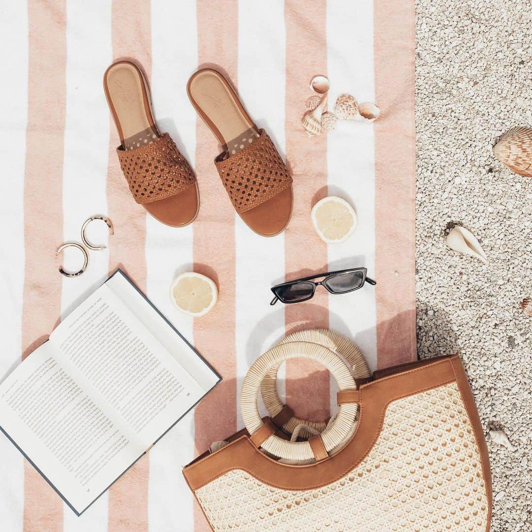 Target Styleのインスタグラム：「The perfect layout. ☀ Shop via link in bio. #UniversalThread」