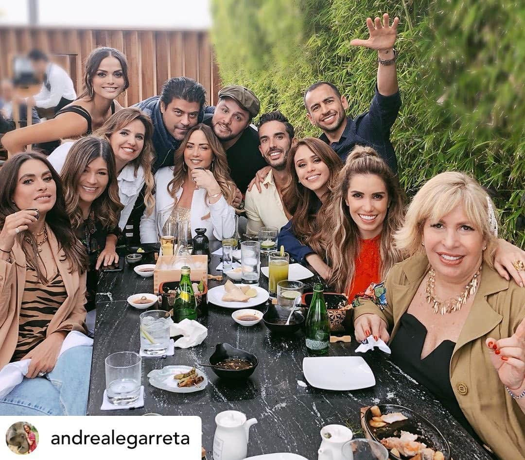 マリソル・ゴンザレスさんのインスタグラム写真 - (マリソル・ゴンザレスInstagram)「Celebrando a una mujer increíble @andrealegarreta .. Te queremos Andrea 💕💕te queremos !  Gracias por hacerme parte de este equipo Tan increíble @galileamontijo @magdaproducer @andy___rodriguez @andy_escalona @iamyanetgarcia @figuerolas @burrovan @pedroprietotv @paulstanleyd @chanojurado 🥳」7月18日 7時46分 - marisolglzc