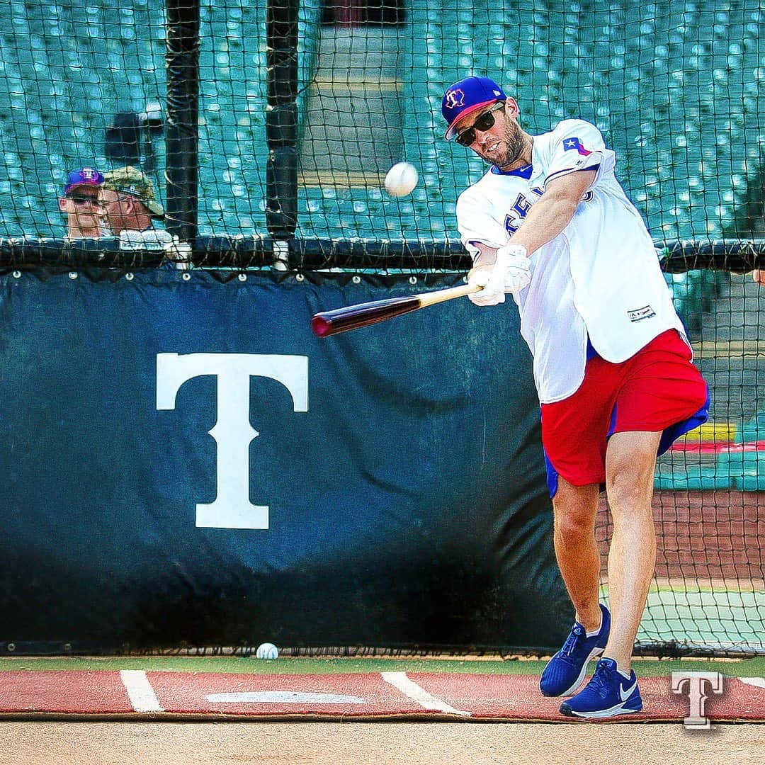 テキサス・レンジャーズさんのインスタグラム写真 - (テキサス・レンジャーズInstagram)「#hockeyplayersthatrake」7月18日 7時54分 - rangers