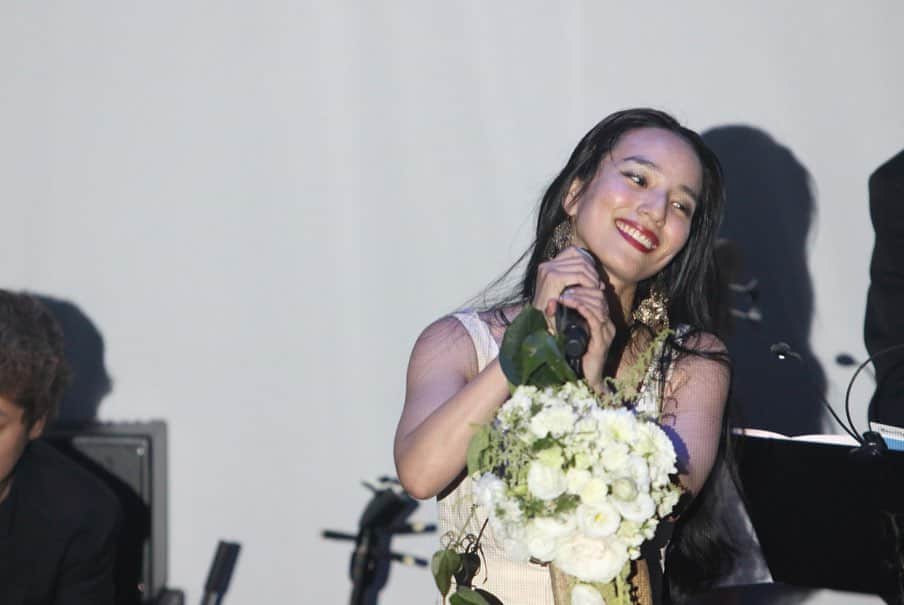 レイヤマダさんのインスタグラム写真 - (レイヤマダInstagram)「・ 北も南ない 勝ちも負けもない 背中あわせのものたちが ひとつになる場所  新曲「大地の謳」初披露の夜でした。  #大坂孝之介 #岸徹至 #齋藤隆広 #今村健太郎 #MaL  #レイヤマダ #大地謳 #渋谷 #duomusicexchange #speedy #SENArtAndCreativeConsulting #RUITOOHGAMI #RYOTAHAGIWARA #REALROCKDESIGN #GOROUSHIJIMA #besv」7月18日 7時55分 - rayyamada_dayo