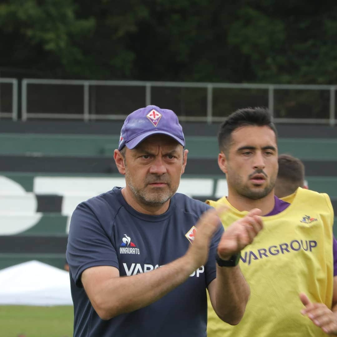 ACFフィオレンティーナさんのインスタグラム写真 - (ACFフィオレンティーナInstagram)「#Charlotte primo allenamento stagionale per #Chiesa e #Milenkovic 🇺🇲 #Charlotte first training for @fedexchiesa and @milenkovicn_4  #ForzaViola  @intchampionscup」7月18日 7時49分 - acffiorentina