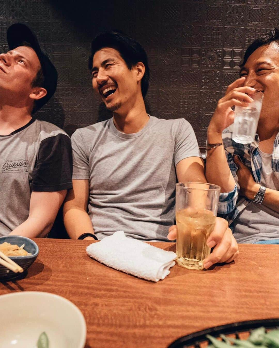 玉城大志さんのインスタグラム写真 - (玉城大志Instagram)「I miss you guys‼️ . ちょっと日本が恋しいなぁー😆 特に日本の居酒屋が。笑 . Photo by @jayclewis12 . #japan #missyouguys #日本の居酒屋行きたい」7月18日 14時44分 - taishi.0621