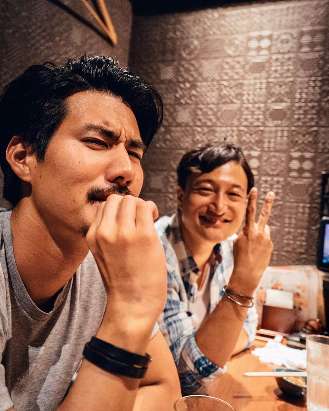 玉城大志さんのインスタグラム写真 - (玉城大志Instagram)「I miss you guys‼️ . ちょっと日本が恋しいなぁー😆 特に日本の居酒屋が。笑 . Photo by @jayclewis12 . #japan #missyouguys #日本の居酒屋行きたい」7月18日 14時44分 - taishi.0621