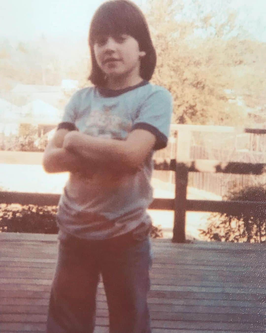 クリスタ・アレンのインスタグラム：「Sasha Fierce!!!💪🏼 My best friend from childhood, who’s family I basically lived with, just sent me this pic reminding me what a tom boy I was in 1st grade and I refused to have long hair.  I wish I still had that shirt! Original Grease with Danny and Sandy! * * #greaseistheword #tomboy #dannyzuko #childhoodmemories  #fierce」