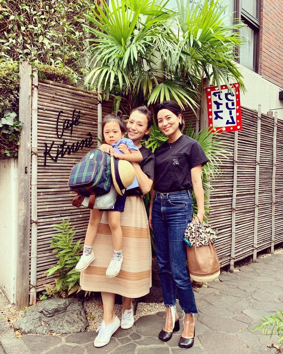 桃生亜希子のインスタグラム：「ia @thisisia とたいちゃんとMorning 🌞」