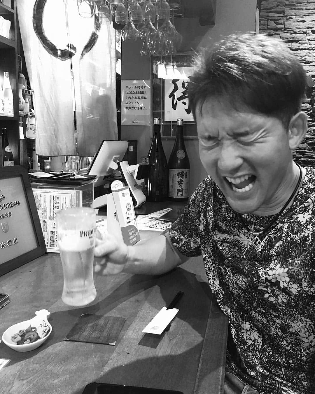 杉谷拳士さんのインスタグラム写真 - (杉谷拳士Instagram)「おはようございます😚 福岡last nightは佑樹さんと2人でデートしました(๑˃̵ᴗ˂̵) 久々のデートに大興奮🥰 たくさん話をして有意義な時間でした🎶‼︎ まぁ8.9割くらい僕が話してるんですけどね^_^笑笑 笑顔で聞いてくれる優しいお兄さんです😁‼︎ . 今から北海道帰りまーす✈️ . #斎藤佑樹 #夏 #福岡 #もつ鍋」7月18日 10時50分 - kenshi.02