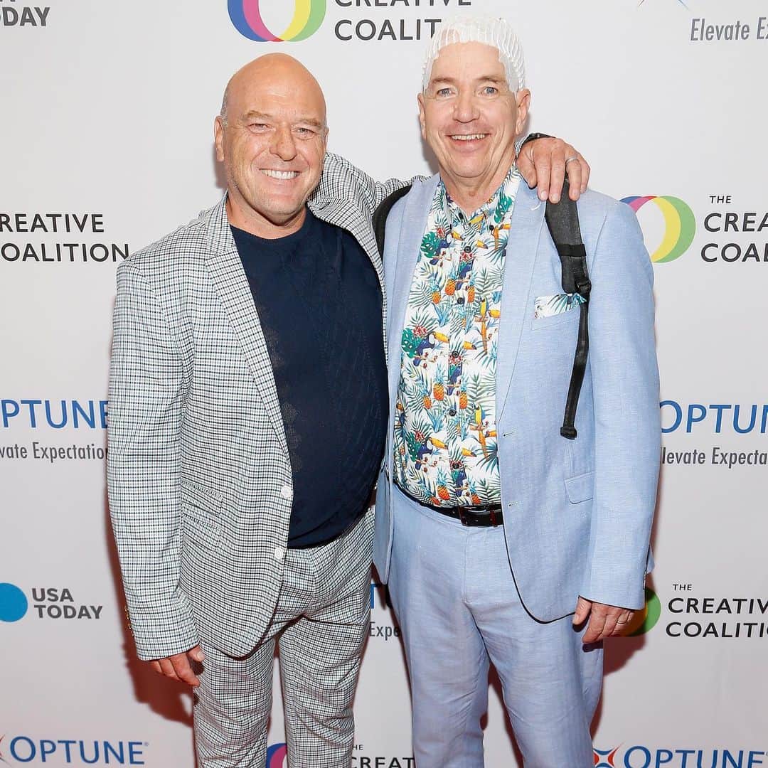 ディーン・ノリスのインスタグラム：「Today is #GBMDay, and I am proud to stand with #GBM patients. I am honored to stand with @Novocure and #RightToBearArts thanks to @TheCreativeCoalition! #SaveTheArts」