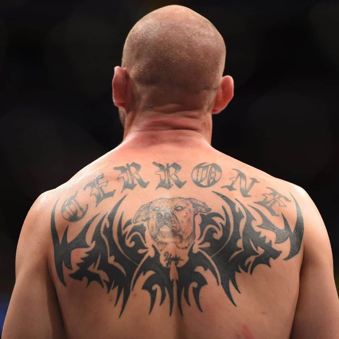 UFCさんのインスタグラム写真 - (UFCInstagram)「Give us your pick! Who has the best ink in the UFC!? #NationalTattooDay」7月18日 11時00分 - ufc