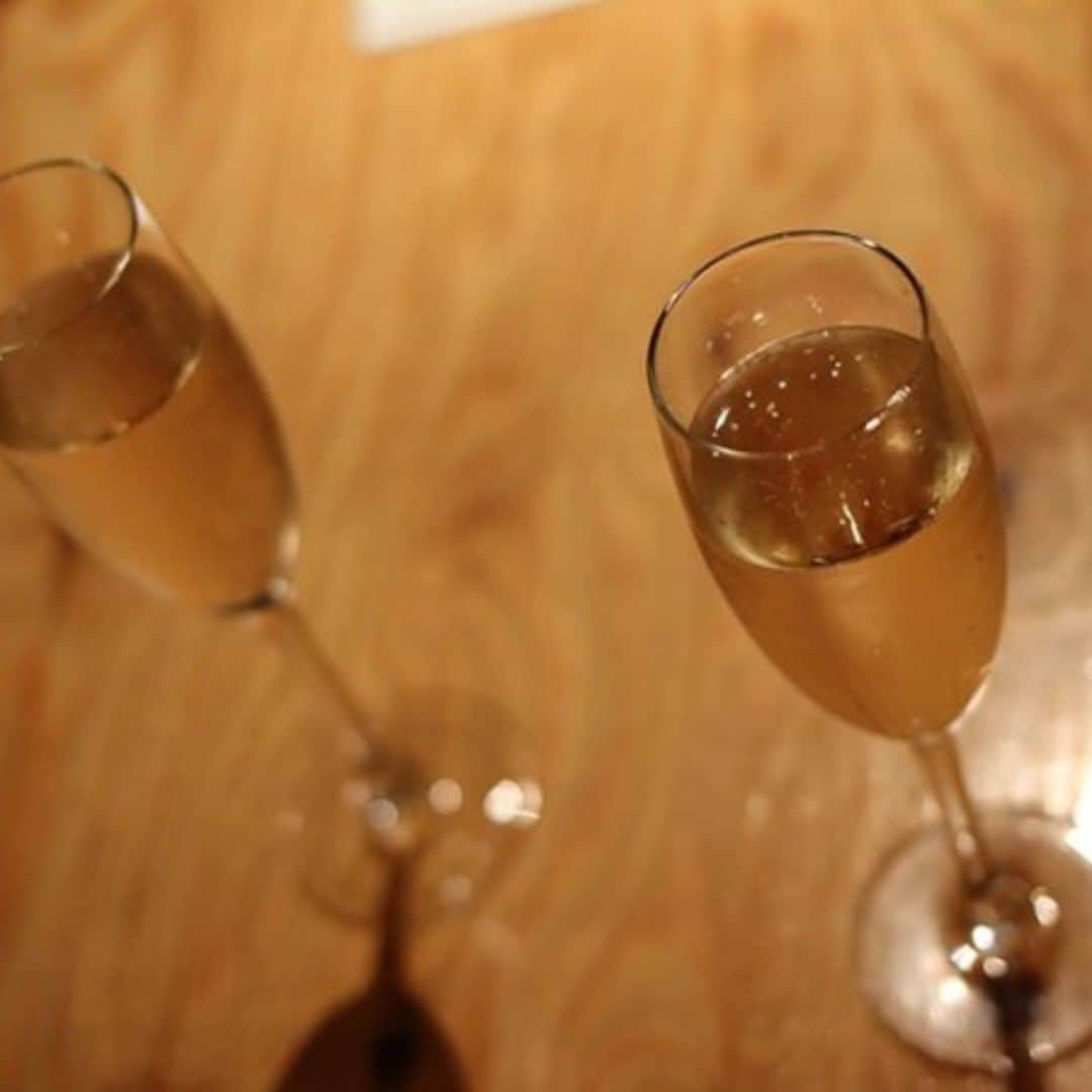 ビアージョ新宿のインスタグラム：「こんにちは、新宿西口のイタリアン＆ワインバル「ビアージョ」です。 ブログ更新しました！ 「暑くなってきたときは、ぜひワインをお楽しみください。」 是非ご来店をお待ちしております。 ▼詳しくはこちら▼ https://viagio-shinjuku.com/  #ビアージョ#新宿#イタリアン#バル#居酒屋#送別会#二次会」