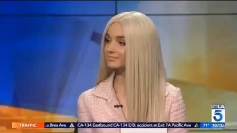 ジョエル・マッデンのインスタグラム：「Everyone wears a mask @impoppy @mddnco」