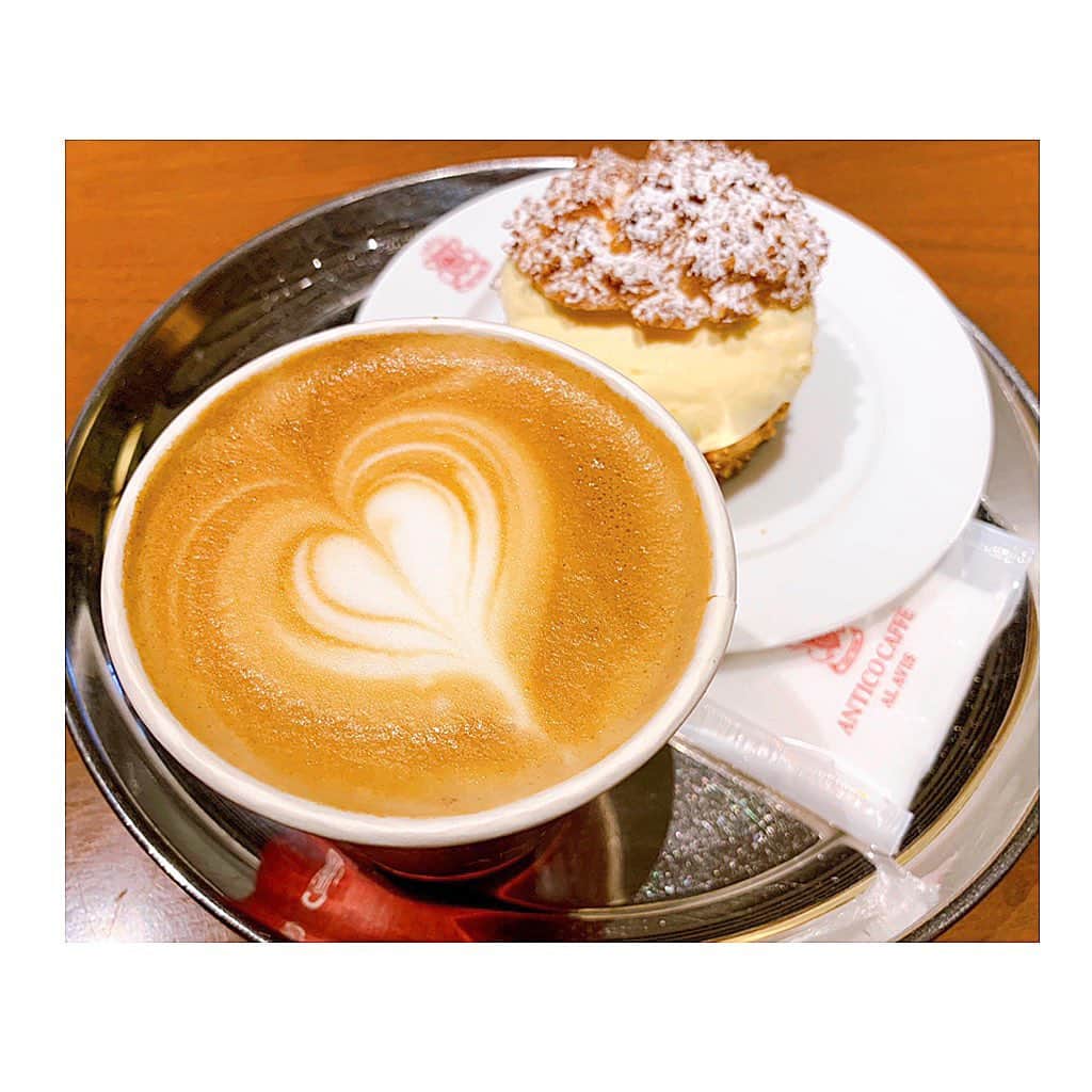 七瀬遥さんのインスタグラム写真 - (七瀬遥Instagram)「カプチーノ☕️&ビニエ😋💕🧁 #カプチーノ#ビニエ#美味しい#cappuccino#cafe#coffee#sweets#heart#model#friend#love#good#happy#smile#tokyo#japan」7月18日 11時47分 - haruka_mh