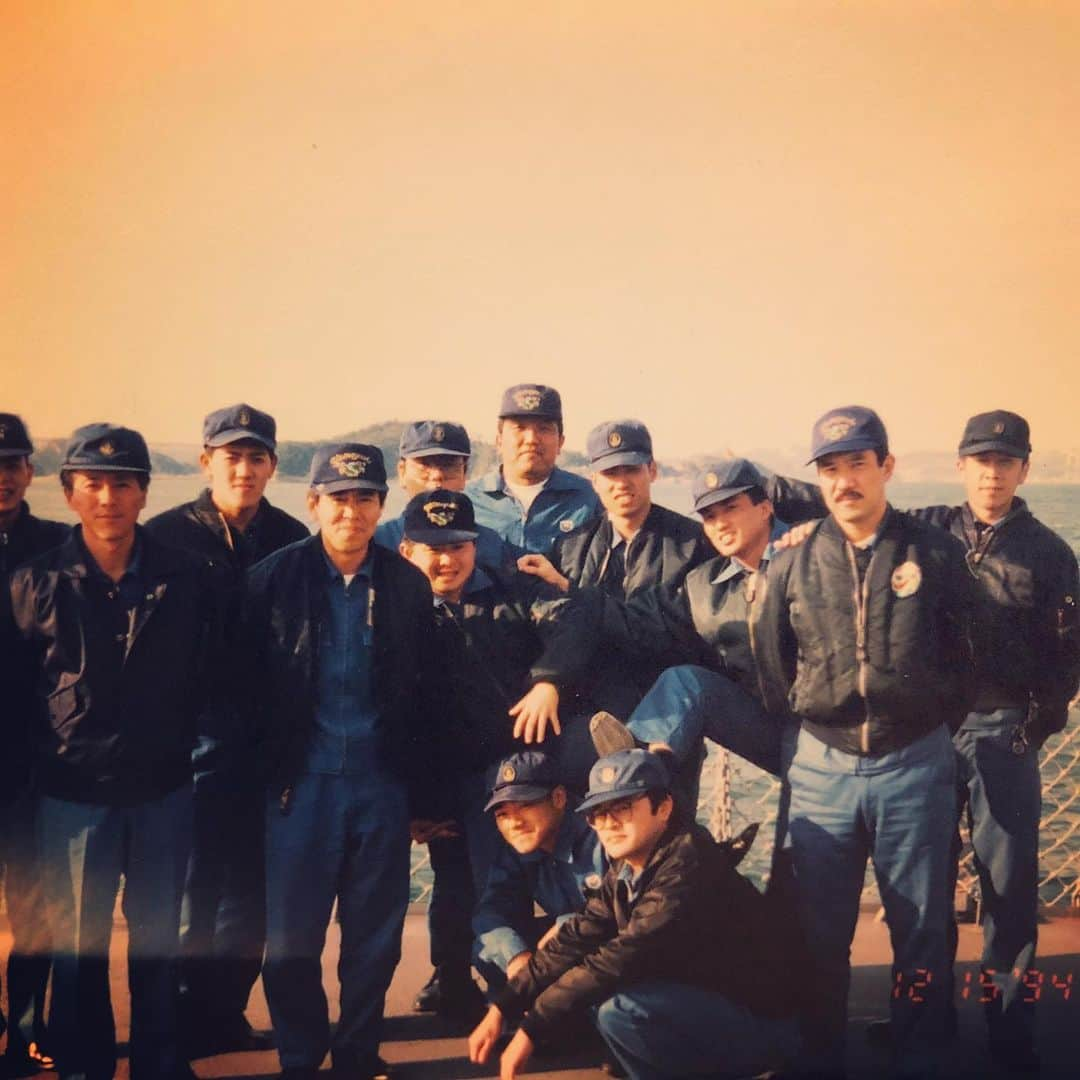 高本剛志さんのインスタグラム写真 - (高本剛志Instagram)「25年ぶりに乗艦。 今年で退役する練習艦やまゆき。  退役前に里帰りできて良かった。 乗艦していた護衛艦時代も、練習艦になった今でも、変わらず綺麗な艦でした。 #練習艦やまゆき #海上自衛隊 #一般公開 #飛行甲板での18歳 #前甲板での43歳」7月18日 11時49分 - takamoto76