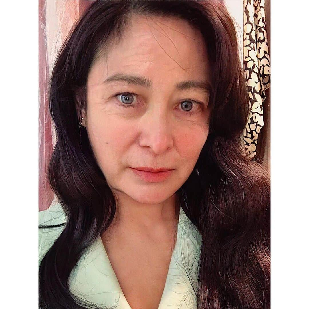 パク・ヒボンさんのインスタグラム写真 - (パク・ヒボンInstagram)「ᴳᴿᴬᴺᴺᵞ 희봉👵🏽두 번째 사진은💬 #미드에서많이본 #씨리얼킬러닮았다는의견 #확마씨 #엄마가사람은성품이얼굴에드러난다 #그러니선하게살라고당부하시는데 #그나저나 #환경보호를해야 #저나이까지웃으며살지않겠나 #savetheearth 합시다! #나부터 #내가할수있는것부터시작 #일회용사용줄이기 #granny #사진으로시작해 #환경보호로끝맺기」7月18日 12時35分 - heevonne