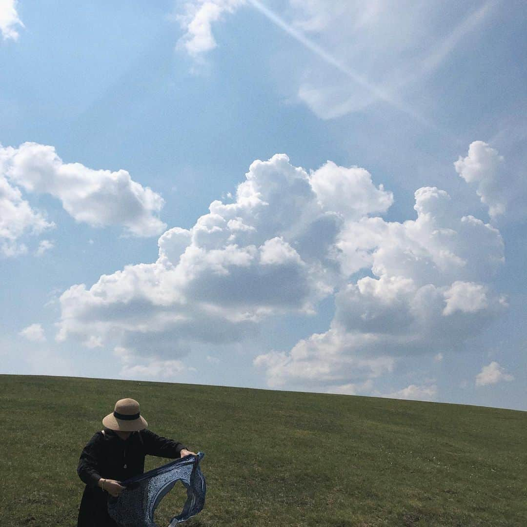 lixibei_iceさんのインスタグラム写真 - (lixibei_iceInstagram)「💚☁️」7月18日 12時49分 - lixibei_ice