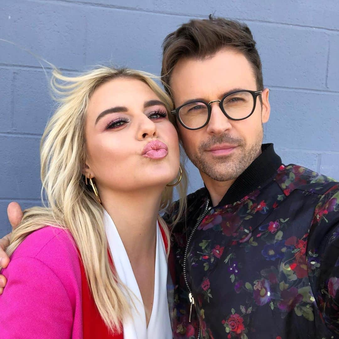 ブラッド・ゴレスキーさんのインスタグラム写真 - (ブラッド・ゴレスキーInstagram)「Happy Birthday @tanyarad! I love you so so much! You are an amazing friend and an incredible dance partner! I am grateful to have you in my life! 💞💓💗💖💘💕💝」7月18日 23時48分 - bradgoreski