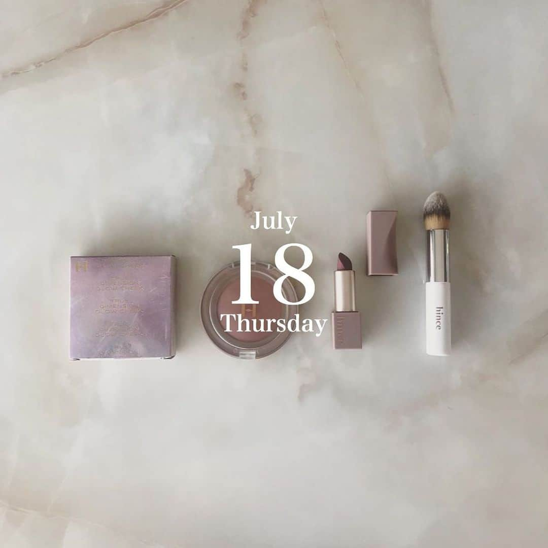 bis_web bis [ビス] さんのインスタグラム写真 - (bis_web bis [ビス] Instagram)「﻿ July 18, Thursday﻿ ﻿ ﻿ 💄﻿ ﻿ ﻿ パッケージがかわいくてつい買ってしまう﻿ 映えコスメ 🌷💭﻿ ﻿ あなたの好きなブランドは？？﻿ ﻿ ﻿ ＠bis_web / #bis_web﻿ をタグ付けして投稿してねっ❤️﻿ ﻿ ﻿ ﻿ ﻿ ﻿ ﻿ #cosme #コスメ #メイク #リップ #韓国コスメ #﻿ 립스타그램 #메이크업 #메이크 #메이크업샷 #화장 #코스메틱 #데일리메이크업 #메이크업스타그램 #립스타그램💄 #💄#💋 #hince #lilybyred #romand」7月18日 23時49分 - bis_web