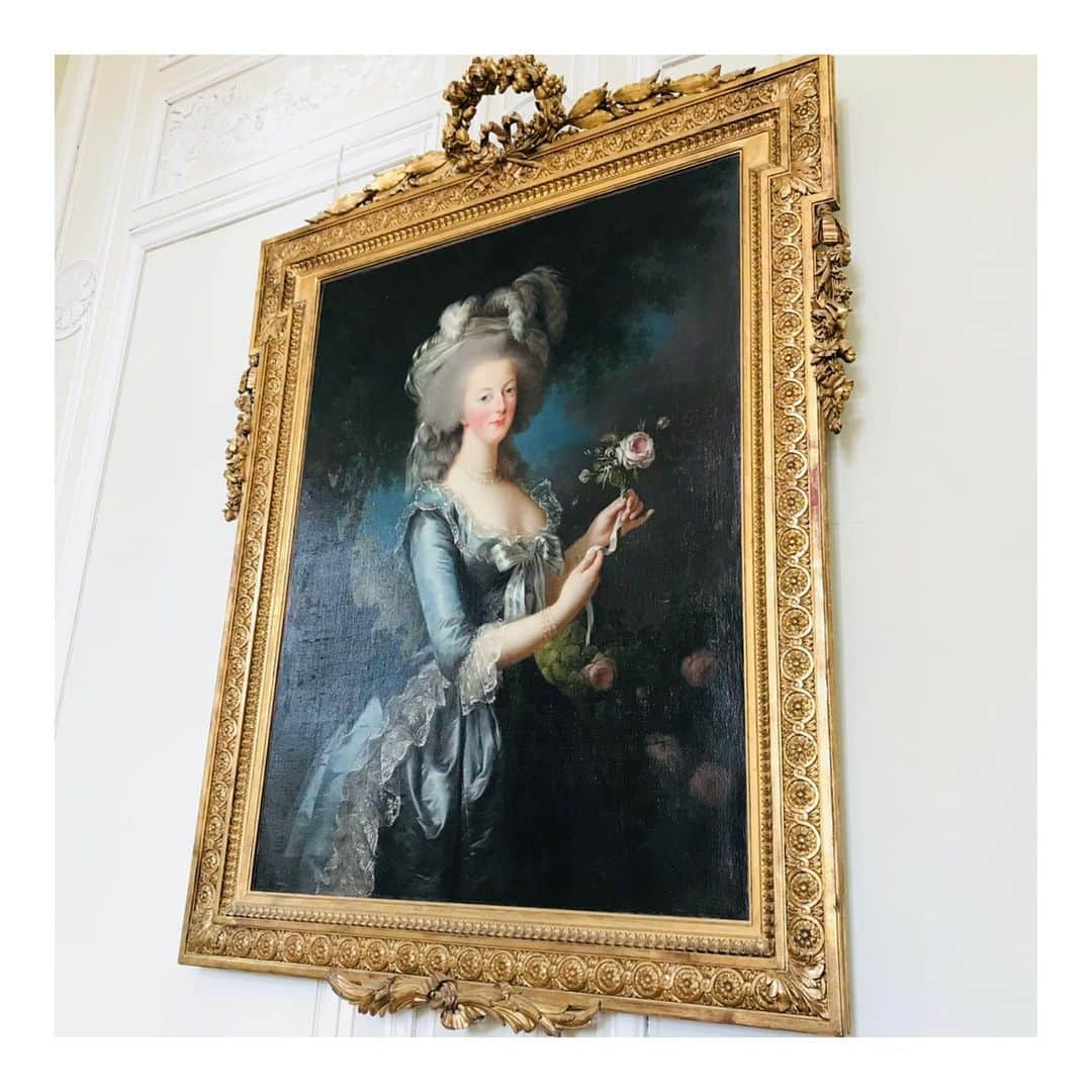 森咲樹さんのインスタグラム写真 - (森咲樹Instagram)「＊﻿ ﻿ そ﻿ ﻿ ﻿ #france #francophile #japonaise #paris #chateaudeversailles #versailles #marieantoinette #trip #voyage #voyageur #voyageuse #bonvoyage #tricolore #chanteuse #danseuse #idol #idole #japon  #uugirl #upupgirlskakkokari #upupgirls #マリーアントワネット #歴史上の人物で1番好き」7月18日 22時49分 - mori_saki_official