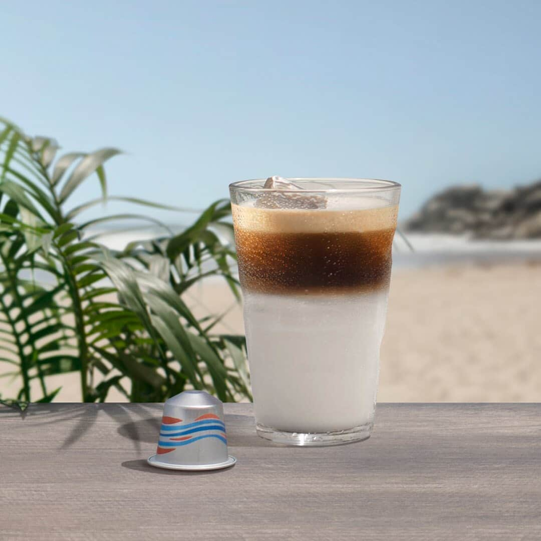 Nespressoさんのインスタグラム写真 - (NespressoInstagram)「Summer treat? Lay back with two cool Limited Edition iced coffee recipes, inspired by Australia.  #Nespresso #NespressoOverIce #NespressoRecipe #Summer #IcedCoffee」7月18日 22時53分 - nespresso