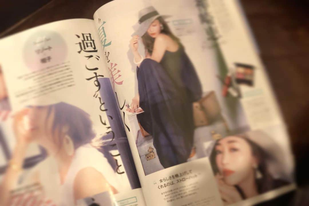 神崎恵さんのインスタグラム写真 - (神崎恵Instagram)「ただ今発売中の 『美的GRAND』Vol.4 8pにわたり、夏のメイク、ヘア、ファッションのお話をさせていただいています✨ ヘアアレンジからメイク、小物やファッション、たっぷりご紹介しています。 ぜひ読んでいただきたい特集です✨ Photo KAZUTAKA NAKAMURA styling YASUKO ISHIZEKI hair KANA TUMURA make MEGUMI KANZAKI #夏メイク #夏ヘアアレンジ #美的GRAND」7月18日 23時21分 - megumi_kanzaki