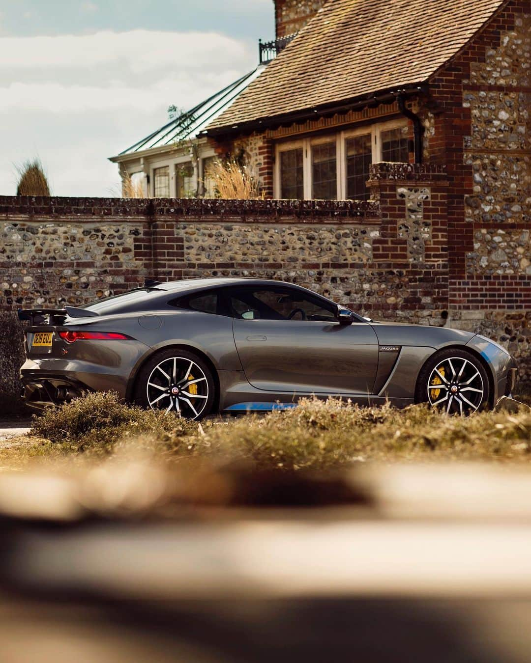 Jaguarさんのインスタグラム写真 - (JaguarInstagram)「The occasions that take your breath away. The instances that leave you speechless. These are the moments we live for.  #JaguarJourneys #Jaguar #FTYPE #SVR #SV #SpecialVehicleOperations #Luxury #Performance #SportsCar #SuperCar #InstaDesign #InstaCar #CarsofInstagram #England #UK」7月18日 23時25分 - jaguar