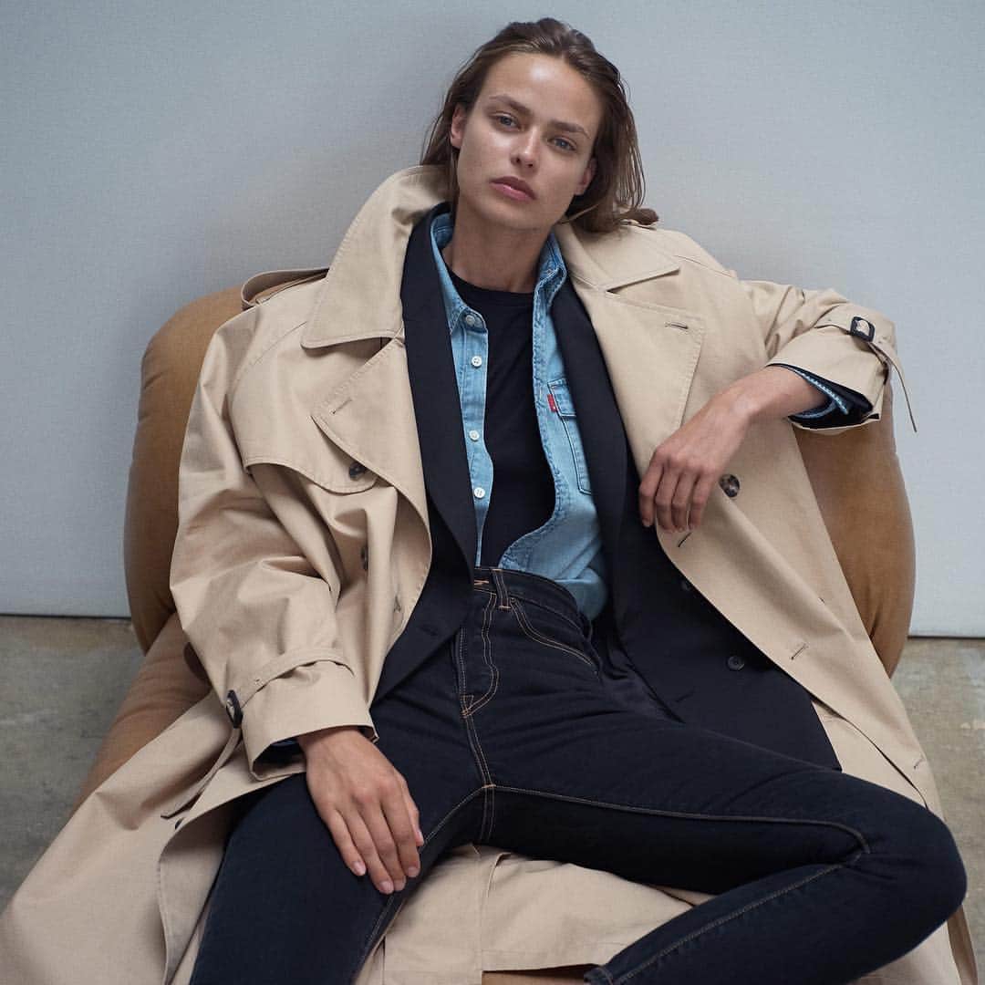 Vogue Runwayさんのインスタグラム写真 - (Vogue RunwayInstagram)「For @Wardrobe.NYC’s Christine Centenera and Josh Goot, dipping into denim was about answering a certain question: “What does a classic wardrobe look like now?” Their fourth collection, simply titled Denim, is built around their idea of modern, timeless jeans, denim button-downs, and jackets, all made in collaboration with @Levis. Tap the link in our bio for more details on the collaboration.」7月18日 23時46分 - voguerunway