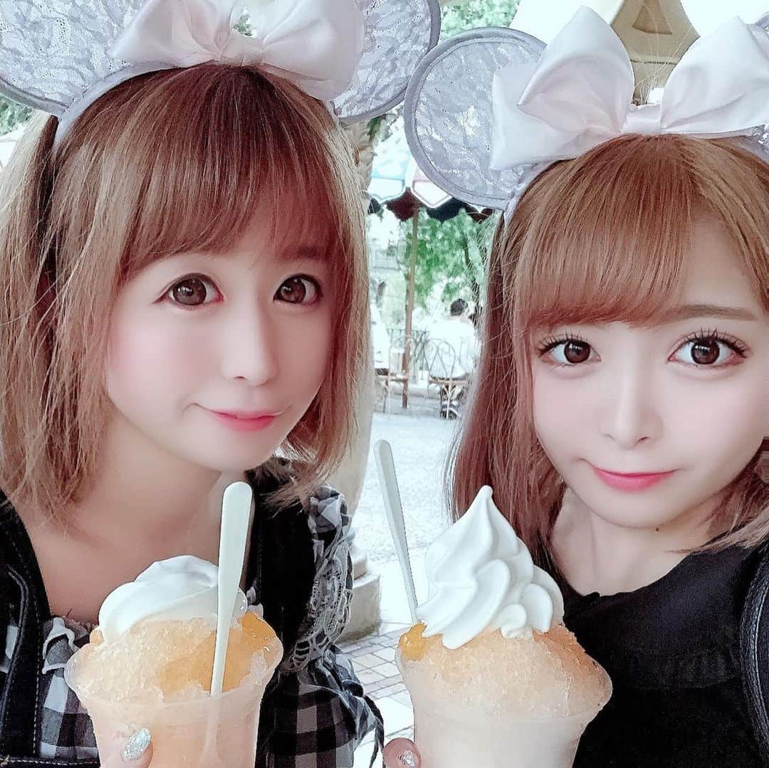 のインスタグラム：「ディズニー楽しかった´ω`* ディズニーシーの年 パス欲しい！切実！(´・ω・｀)」