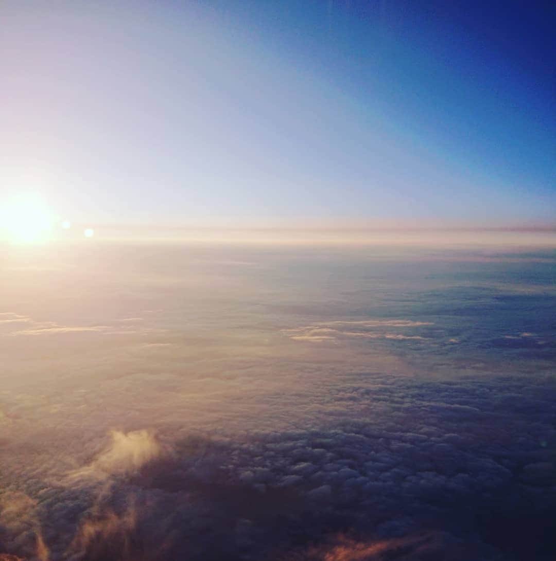 のインスタグラム：「#horizon」