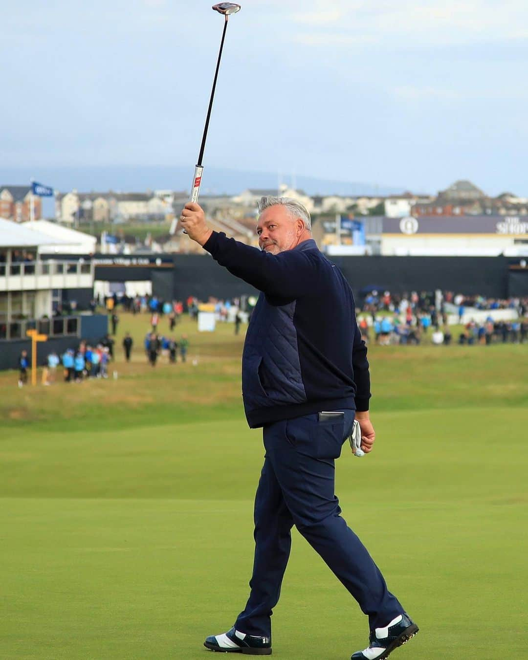 PGA TOURさんのインスタグラム写真 - (PGA TOURInstagram)「Royal Portrush local and 2011 champion @darrenclarke60 birdies the first hole of the 148th Open Championship.」7月18日 15時15分 - pgatour