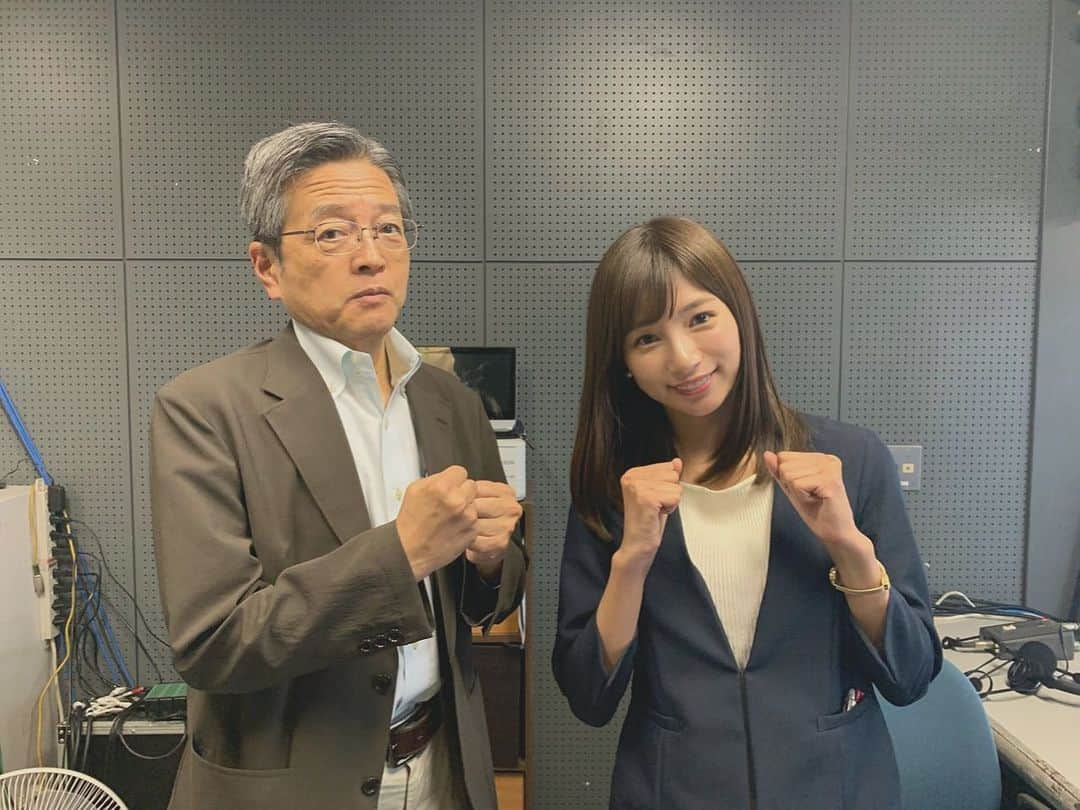 竹村美緒さんのインスタグラム写真 - (竹村美緒Instagram)「. . 楽天戦 ベンチリポート＆ヒーローインタビューでした⚾️✨ . 写真は実況の濱野さんと！ . いよいよシーズンも後半戦に突入。 あっというま😳 駆け上がっていく夏にしたいです✨ . . 次は来週の日本ハム戦を担当です🐻🐮 よろしくお願いします🙇‍♀️ . . . .」7月18日 15時23分 - takemuramio