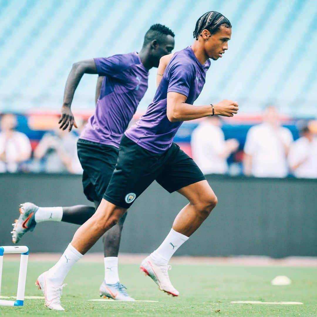 マンチェスター・シティFCさんのインスタグラム写真 - (マンチェスター・シティFCInstagram)「🚴‍♂️😄🏃‍♂️ #mancity」7月18日 15時26分 - mancity