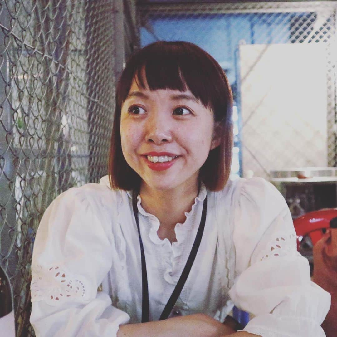 紺野ぶるまさんのインスタグラム写真 - (紺野ぶるまInstagram)「フェンスとセンスの中村涼子  #中村涼子 #canonm100」7月18日 15時42分 - buruma_konno