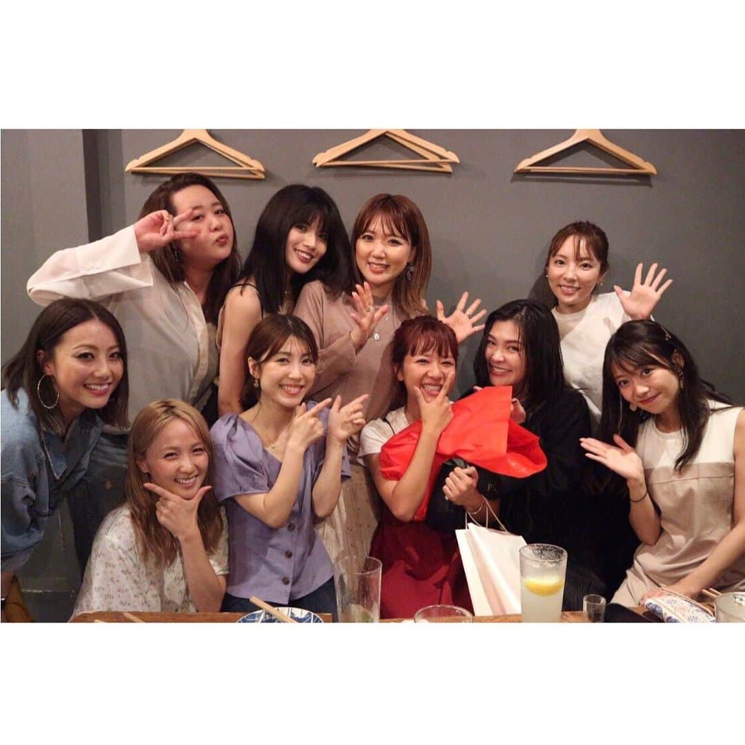 Aya（高本彩）さんのインスタグラム写真 - (Aya（高本彩）Instagram)「今年も大好きな人達に囲まれて誕生日を過ごす事ができました😢  サプライズで集まってくれたメンバーや友達、、、 @ami_dream05 ちゃんが描いてくれたお誕生日ケーキ。  みんながiPadのプレゼントもしてくれて、、、 iPadでは絵も描けるし、写真も編集できるし、、、、みんなの愛を感じて大号泣してしまいました。。 みんなは爆笑していましたけど笑  #ありがとう #dream #19870716」7月18日 16時02分 - aya_dream04