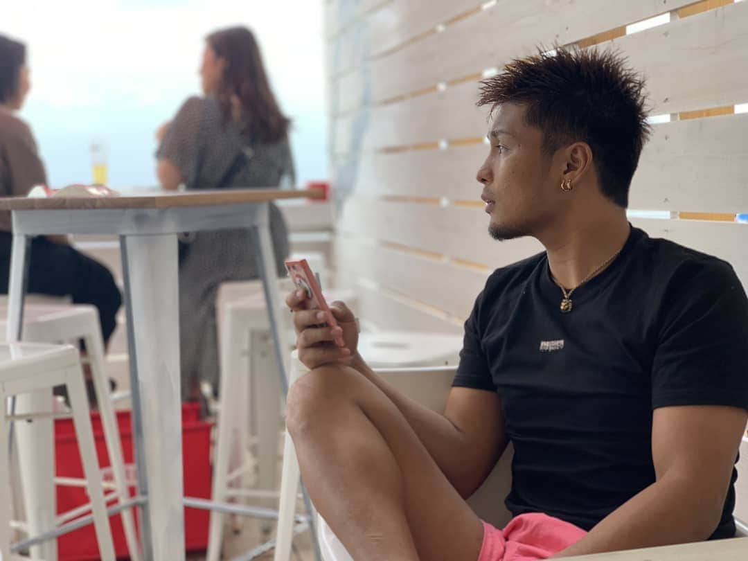 のインスタグラム：「ほっと一息つけた日曜日  #off日 #休日 #休日の過ごし方 #海 #海の日 #海の家 #beach #ビーチ #鎌倉 #由比ヶ浜 #あいにくの雨 #ノンアルコール」