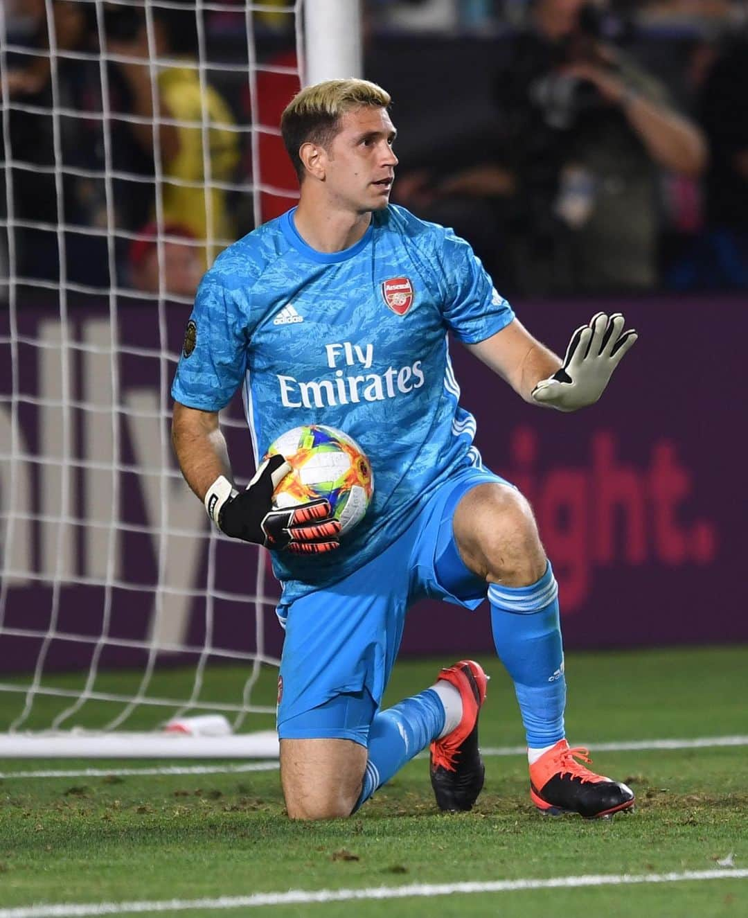 ダミアン・マルティネスさんのインスタグラム写真 - (ダミアン・マルティネスInstagram)「Great way to start the #internationalcup with a win against @fcbayern #em26 #vamosportodo #arsenal #arsenalinusa🇺🇸」7月18日 16時25分 - emi_martinez26