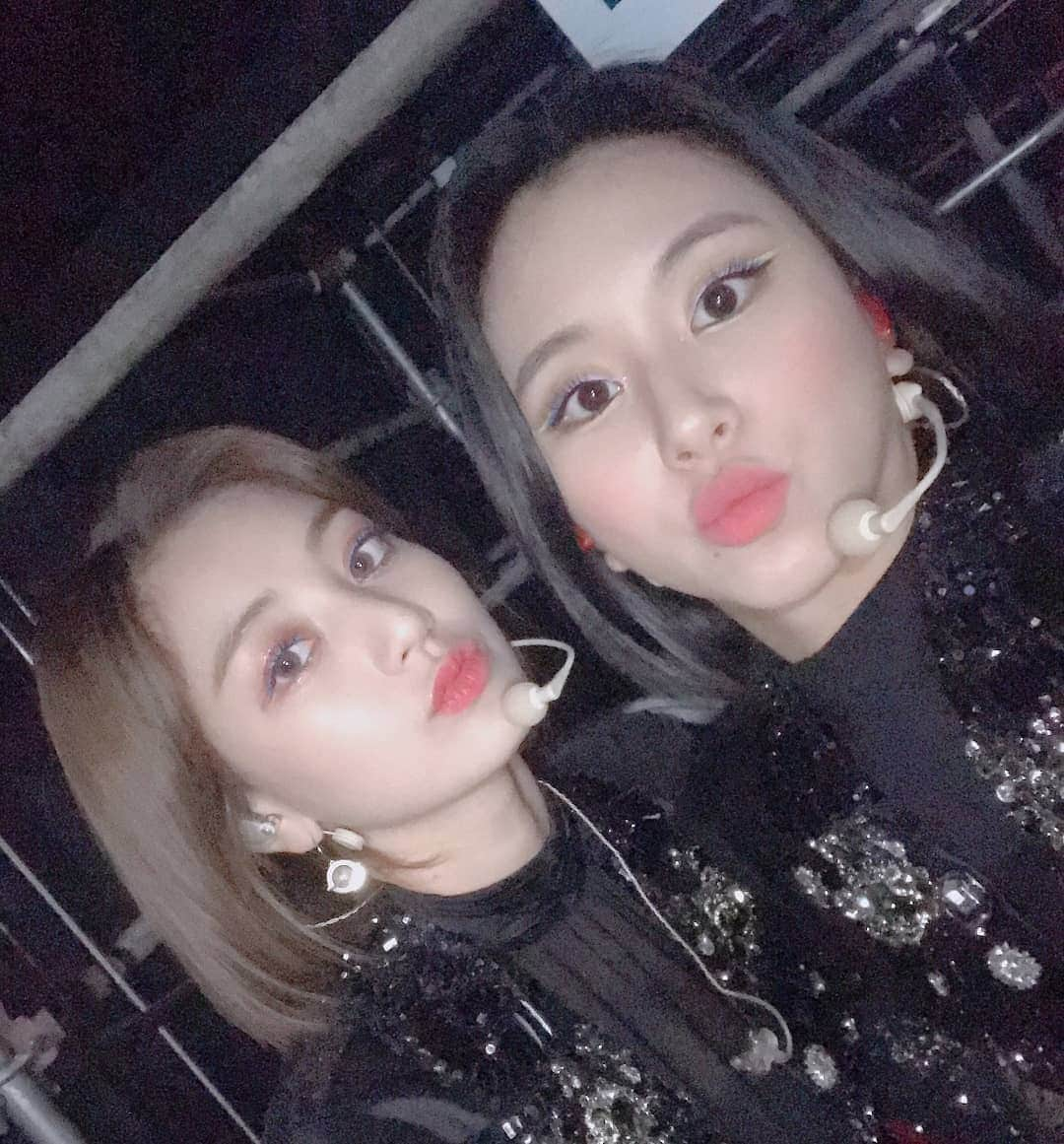 TWICEさんのインスタグラム写真 - (TWICEInstagram)「Thank you Singapore & LA 👍🏻💙💕💜」7月18日 16時29分 - twicetagram