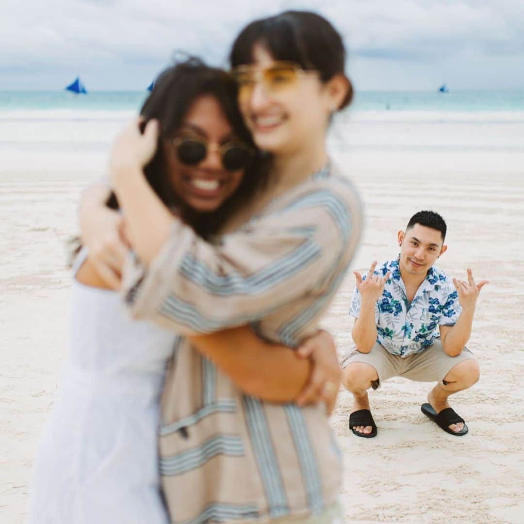 Coleen Garciaさんのインスタグラム写真 - (Coleen GarciaInstagram)「Just a little glimpse of how kagulo this trip has been for the older kids 🤣 Had the best time with our Ortega cousins! ❤️ As always, Sweet Escape did a great job capturing these moments. Having them there for our family reunion was the BEST decision ever!!! (📷 @sweet.escape) #discoveryshoresboracay」7月18日 16時39分 - coleen