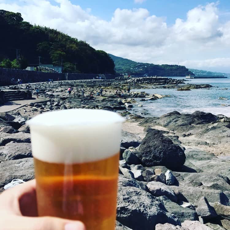 石井元気さんのインスタグラム写真 - (石井元気Instagram)「今日はたくさん動いて汗かきました。  ビールが飲みたぁて、飲みたぁて しゃあない時はどうしたらいいですかね？？ ※写真は以前、海BBQした時の図  #夏 #汗 #海 #ビール #あきげん #石井元気」7月18日 16時57分 - genkiishii1226